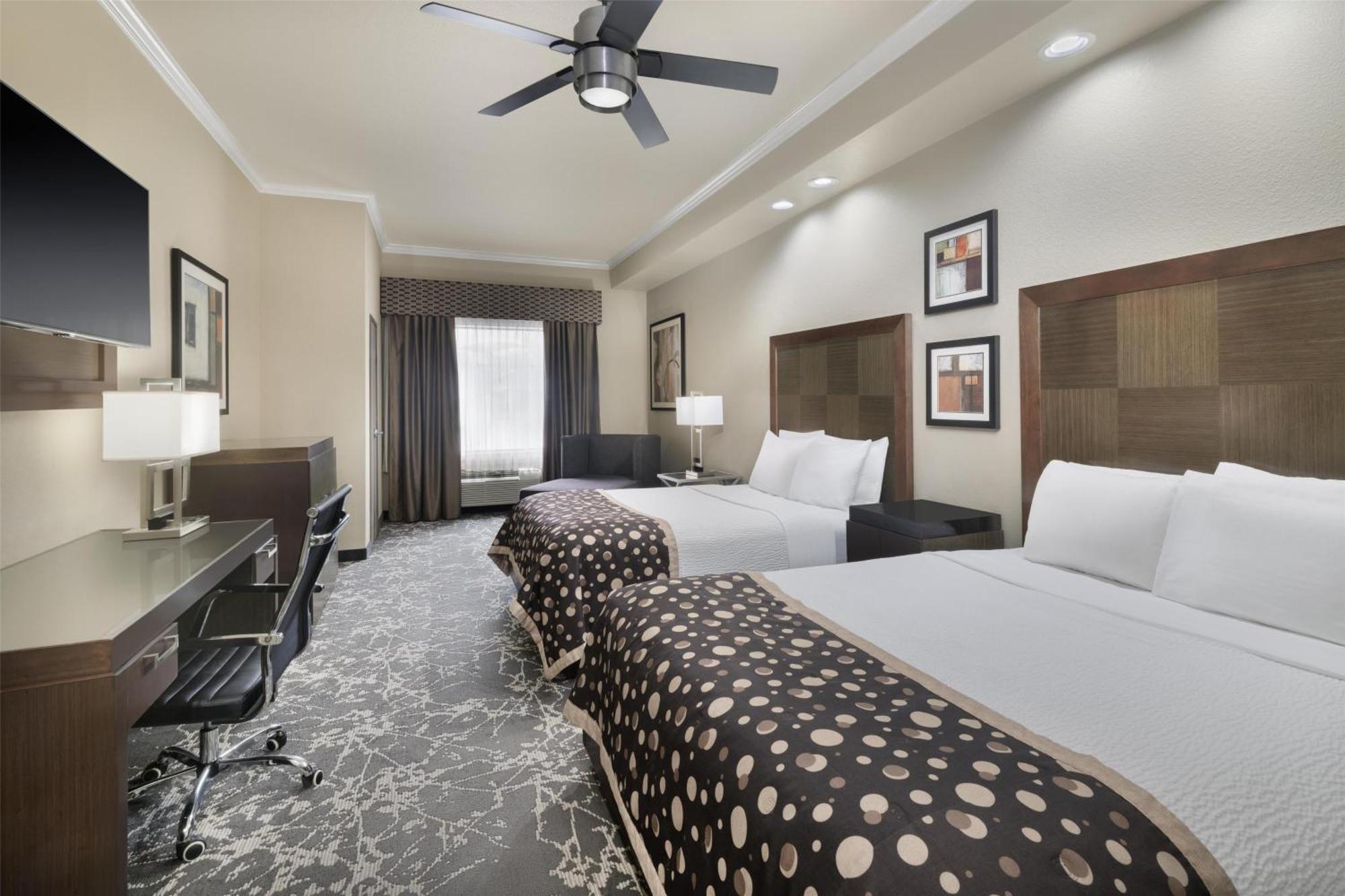 Best Western Premier Crown Chase Inn & Suites Denton Zewnętrze zdjęcie